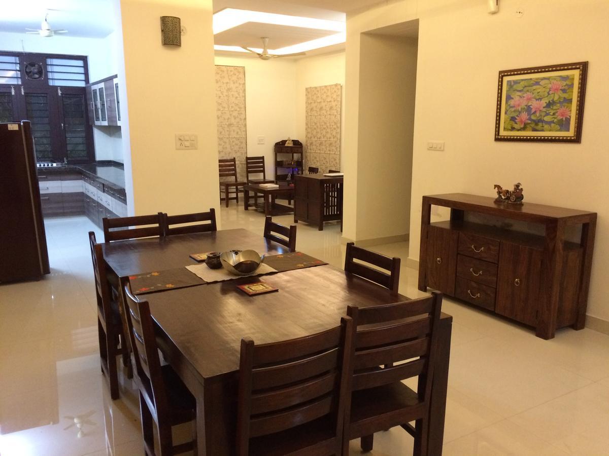 White Tulips Home Stay Jaipur Eksteriør billede