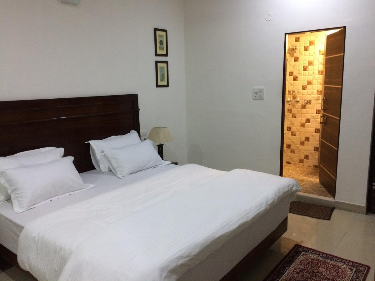 White Tulips Home Stay Jaipur Eksteriør billede