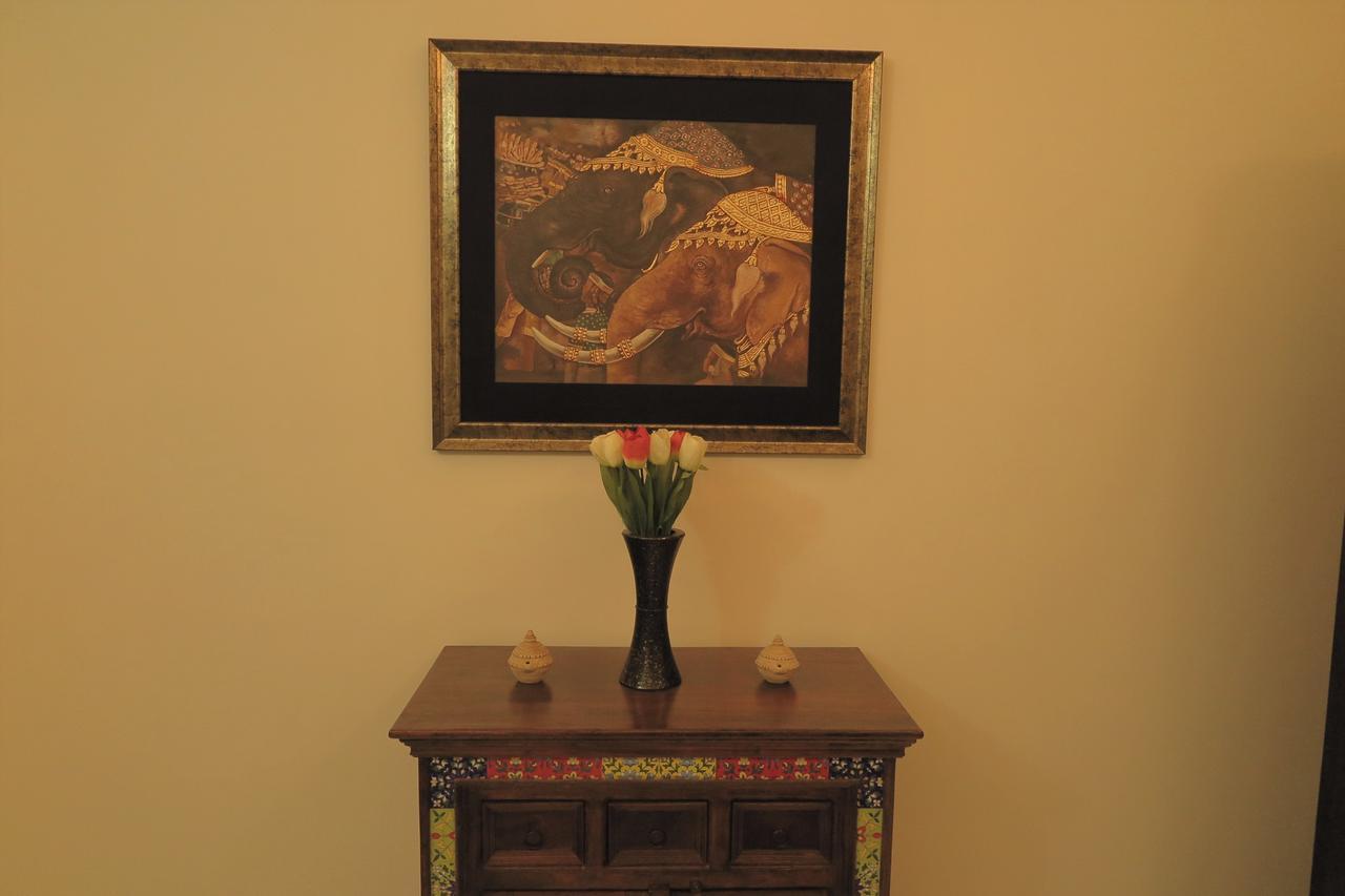 White Tulips Home Stay Jaipur Eksteriør billede